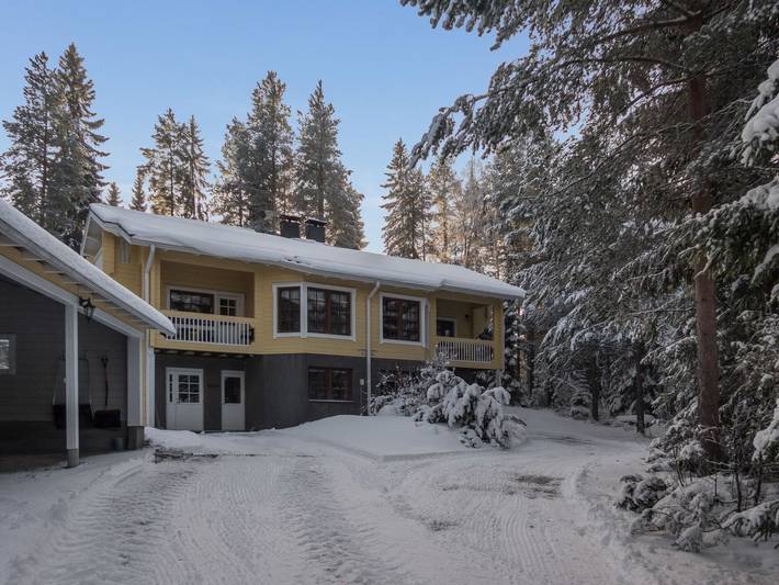Vaarapirtti / tähti in Vuokatti, Nuasjärvi