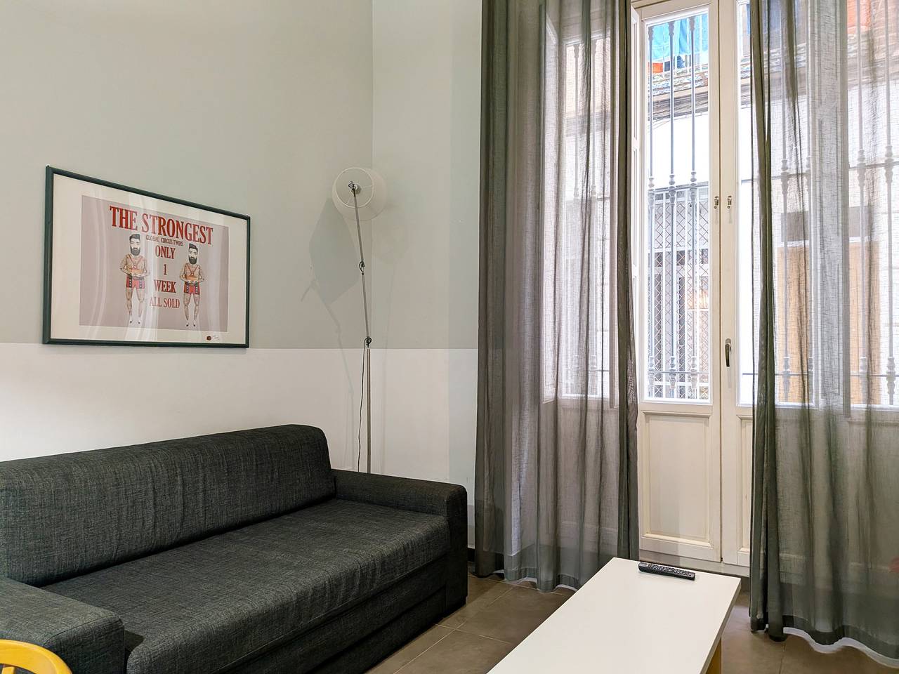 Entire apartment, Flats Friends Soho Suites 2 dormitorios planta baja in Valencia City Centre, Valencia
