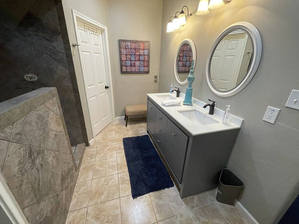 Vacation House for 10 Guests in Lake Conroe, Texas