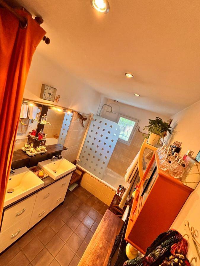 Gîte pour 2 personnes, avec jardin à Saint-Corneille - 2