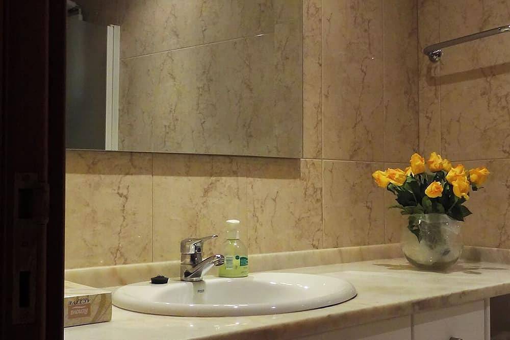 Ganze Wohnung, Strand-Wohnung mit herrlichem Blick auf das Meer, 10 Minuten von Porto in Canidelo, Porto Distrikt