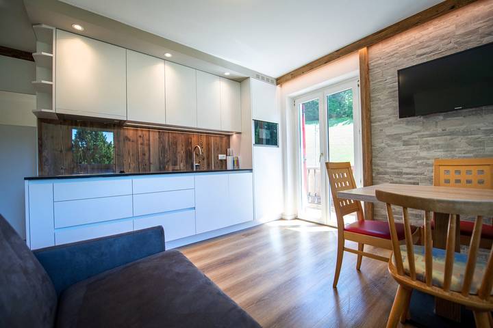 Ferienwohnung für 2 Personen, mit Balkon und Garten in Wolkenstein