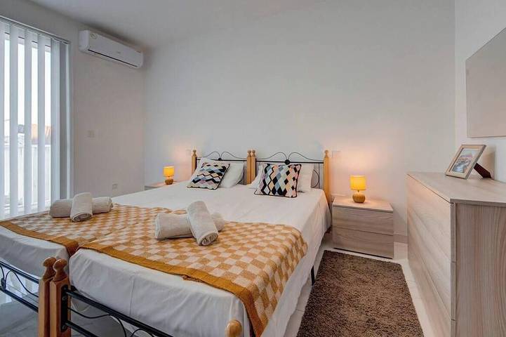 Ganze Wohnung, Charming Gozo Escape | Balcony • AC • Fast Wi-Fi in Marsalforn, Zebbug