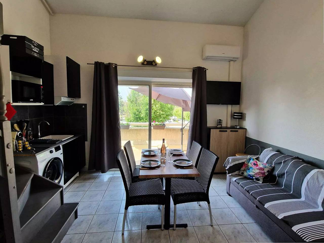 Apartamento entero, Apartamento con aire acondicionado y vistas al mar in Marseillan-Plage, Marseillan