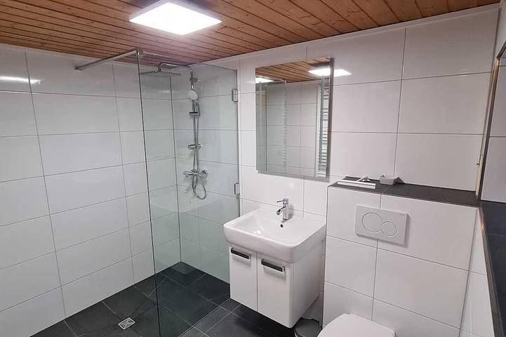 Ferienhaus für 17 Personen, mit Pool und Whirlpool sowie Garten und Balkon, mit Haustier in Olsberg - 3