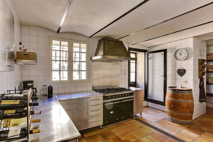 Maison de campagne pour 10 personnes, avec Jardin à Entraigues-sur-la-Sorgue - 2