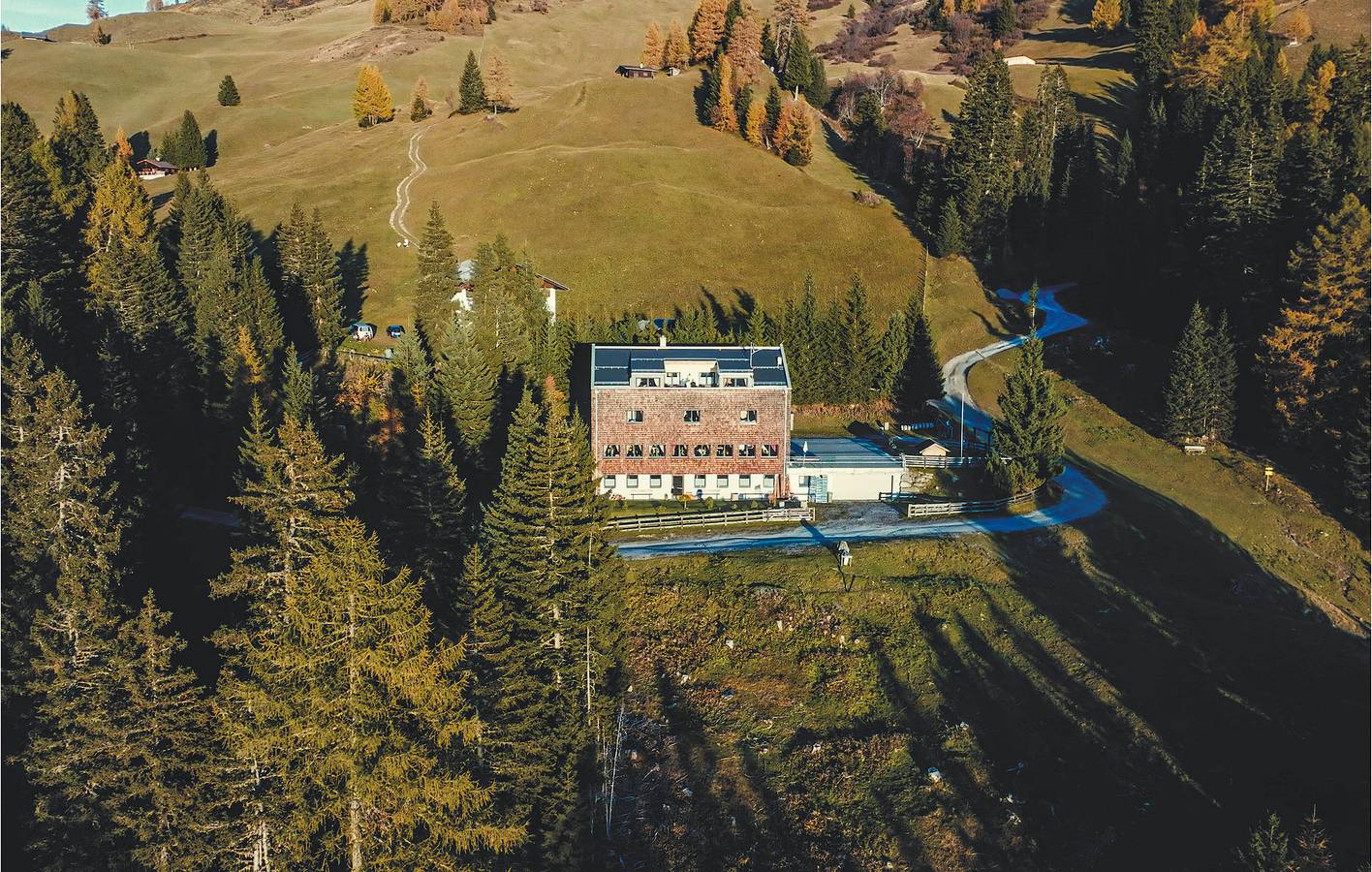 Ganze Ferienwohnung, Apartment mit Bergblick, Parkplatz und Küche in Tuxer Alpen, Navis