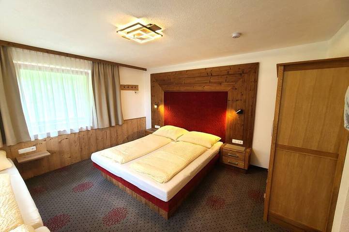 Ferienhaus für 18 Personen, mit Garten in Kössen - 2