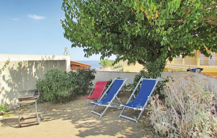 Appartamento intero, Accogliente appartamento sulla spiaggia con terrazza e parcheggio in Calvi, Calvi e dintorni