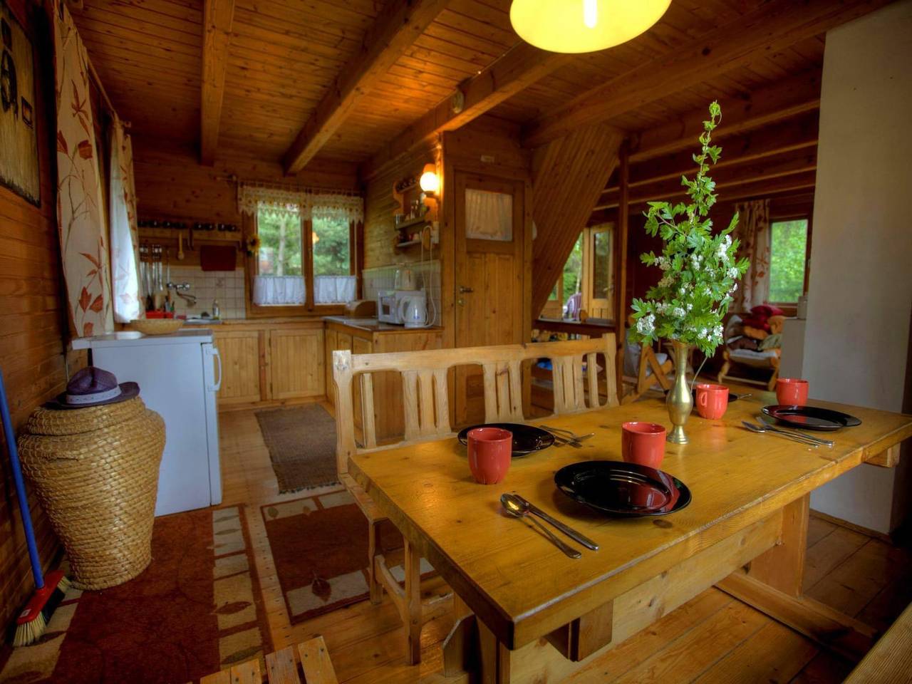 Dom z bali na Mazurach nad jeziorem Tajty in Niegocin