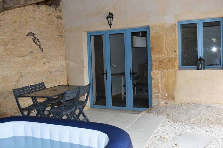 Location de vacances pour 4 personnes, avec piscine à Marquay