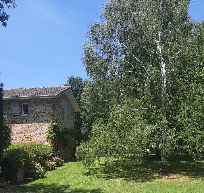 Cottage pour 2 personnes, avec jacuzzi et jardin à Saint-Maurice-sur-Adour