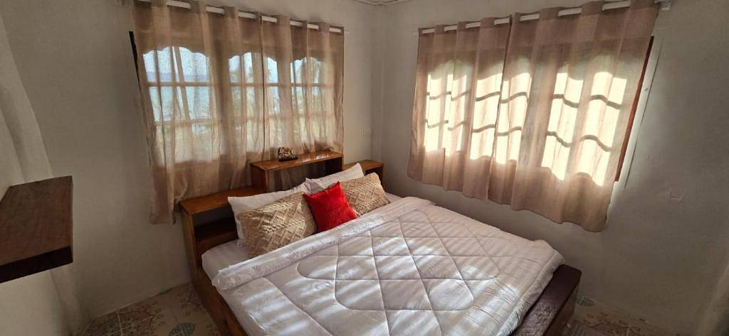 Charming 2-Bedroom Holiday Home in Koh Phangan - Perfect Family Retreat in Ban Tai, Koh Phangan