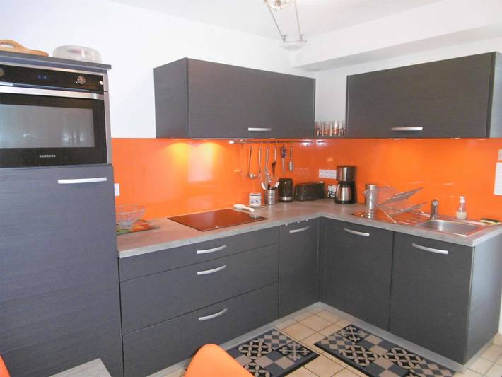 Casita renovada 3 habitaciones, 50m de la playa, WIFI, terraza, capacidad 4-6 personas in Sarzeau, Côte des Mégalithes