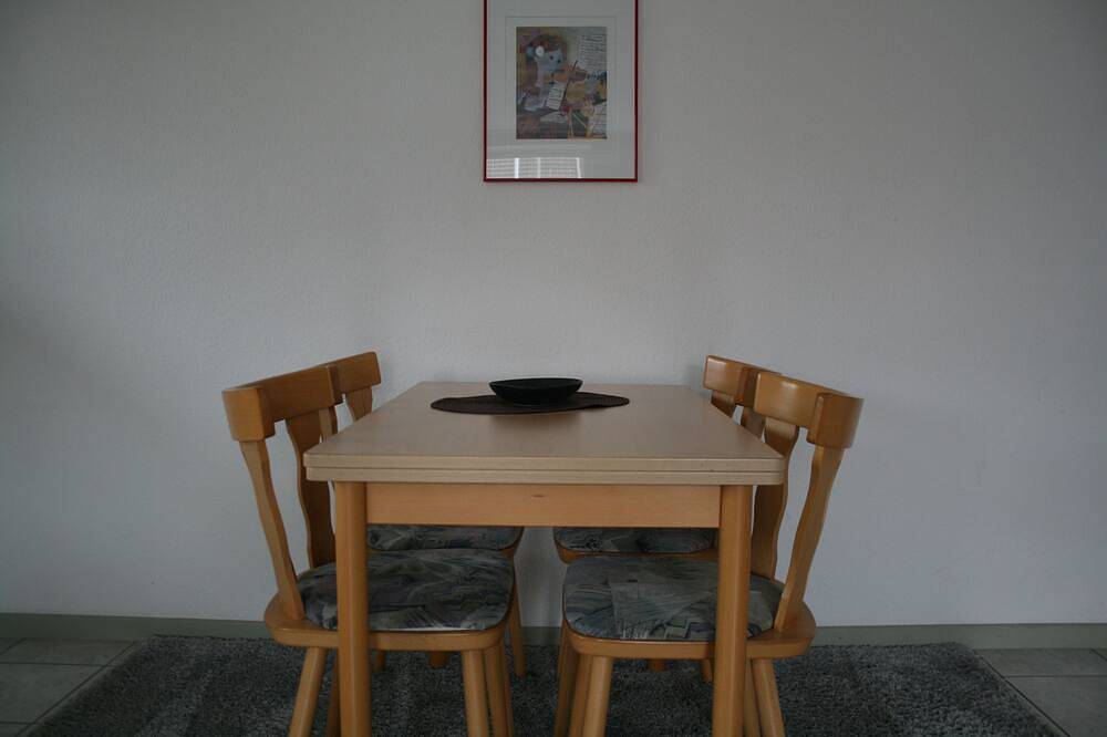 Ganze Wohnung, Ferienwohnung mit Balkon im Gästehaus Therme-Blick in Bad Driburg, Kreis Höxter