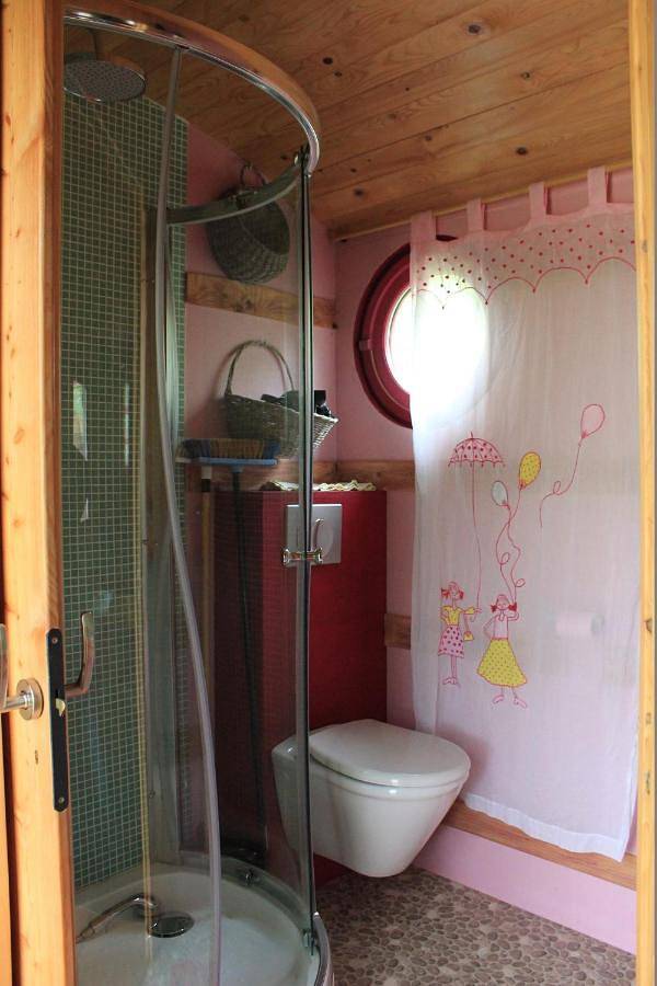 Camping pour 2 personnes, avec vue et terrasse dans la Loire - 2