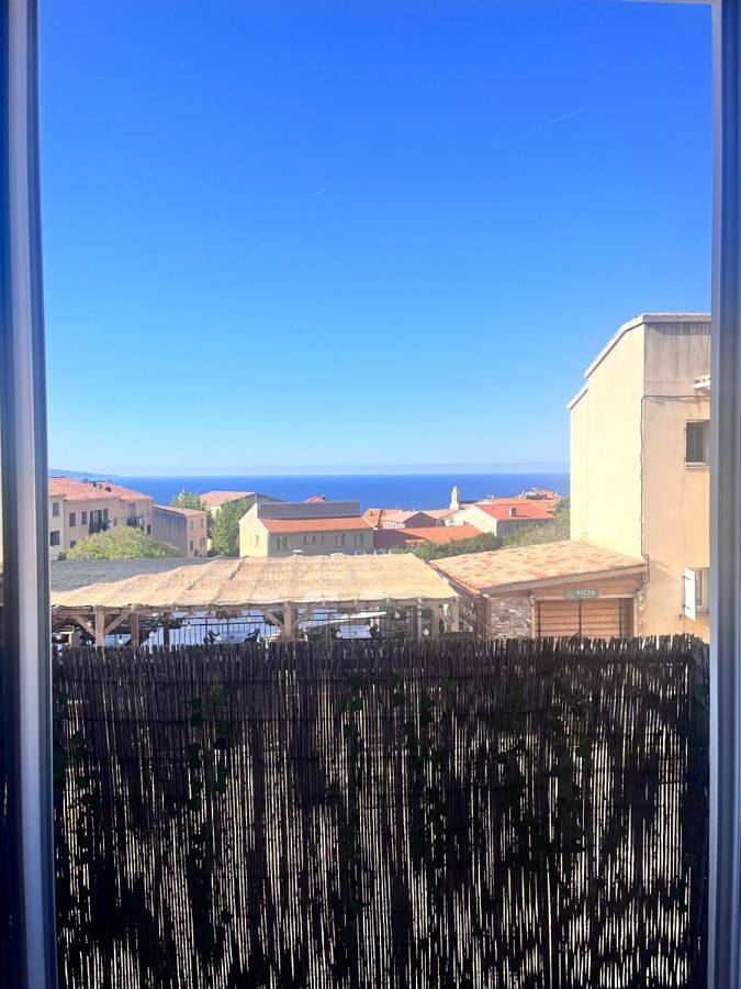 Gîte pour 2 personnes, avec jardin et jacuzzi dans Office de Tourisme de Cargese - 2
