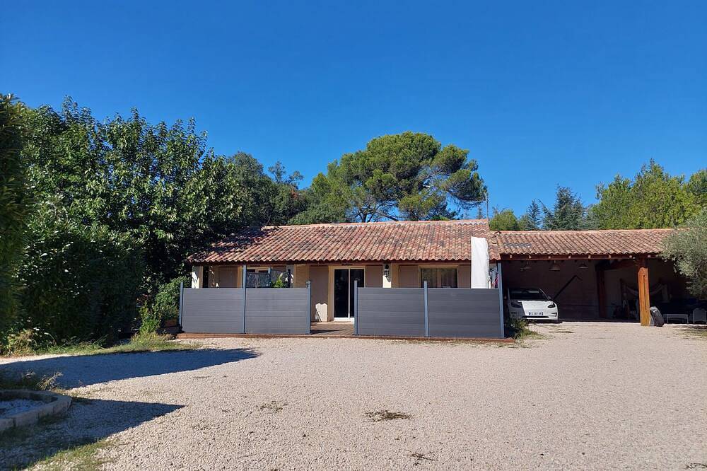 Maisonnette L'olivier du Luberon in Lauris, Parc naturel régional du Luberon