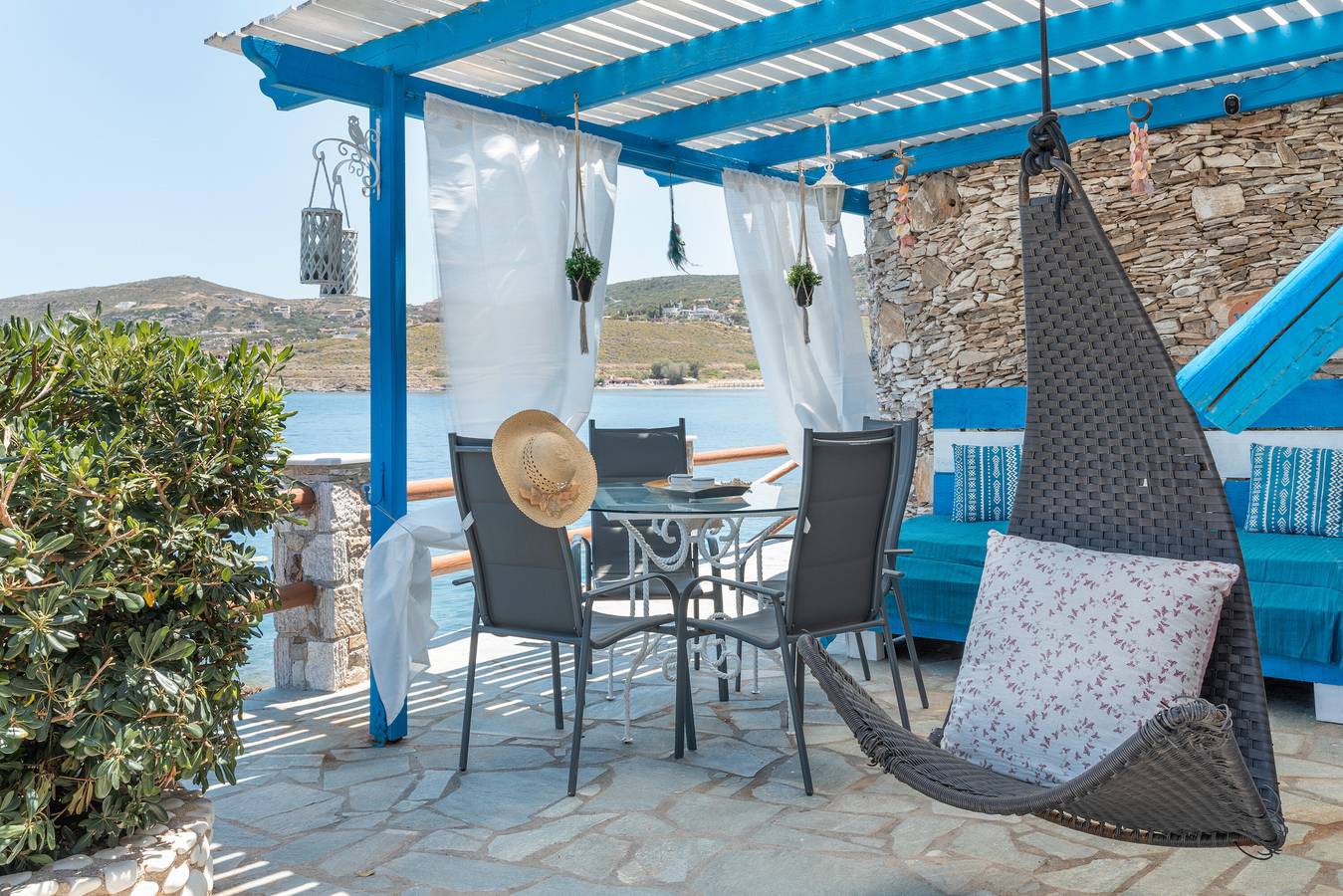 Ganze Wohnung, Ferienwohnung 'Gabriela' mit Balkon, Wi-Fi und Klimaanlage in Regionalbezirk Ostattika