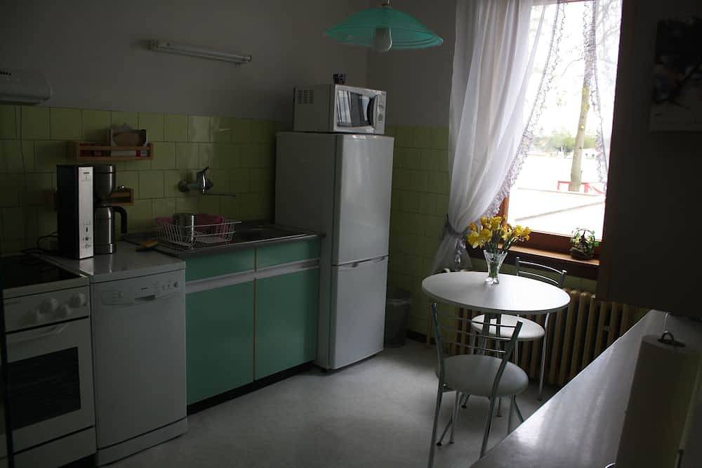 Ganze Wohnung, Kleine gemütliche Ferienwohnung direkt am Wasser in Krüpelsee, Königs Wusterhausen