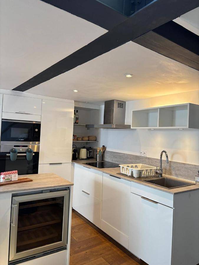 Gîte pour 6 personnes, avec vue et terrasse, animaux acceptés dans Office De Tourisme De Cassis - 4