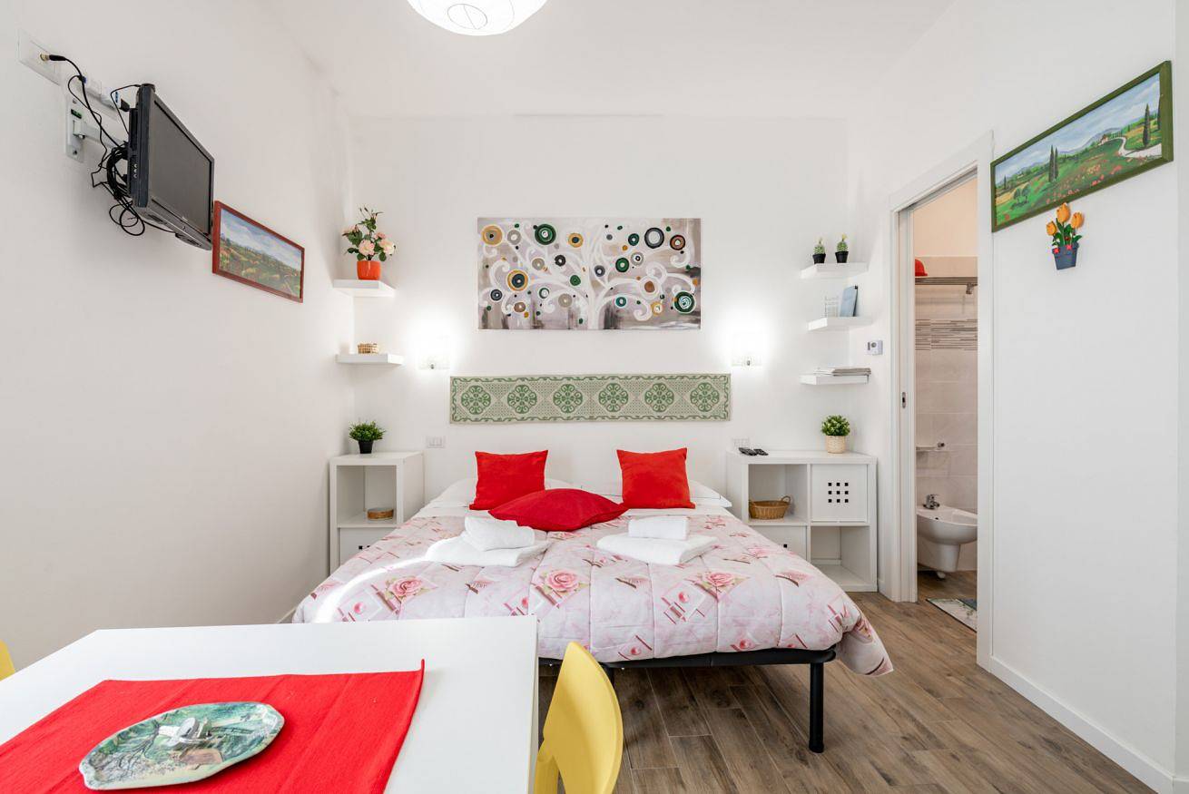 Apartamento entero, Guesthost - Fortezza Functional Studio in Florencia centro, Florencia