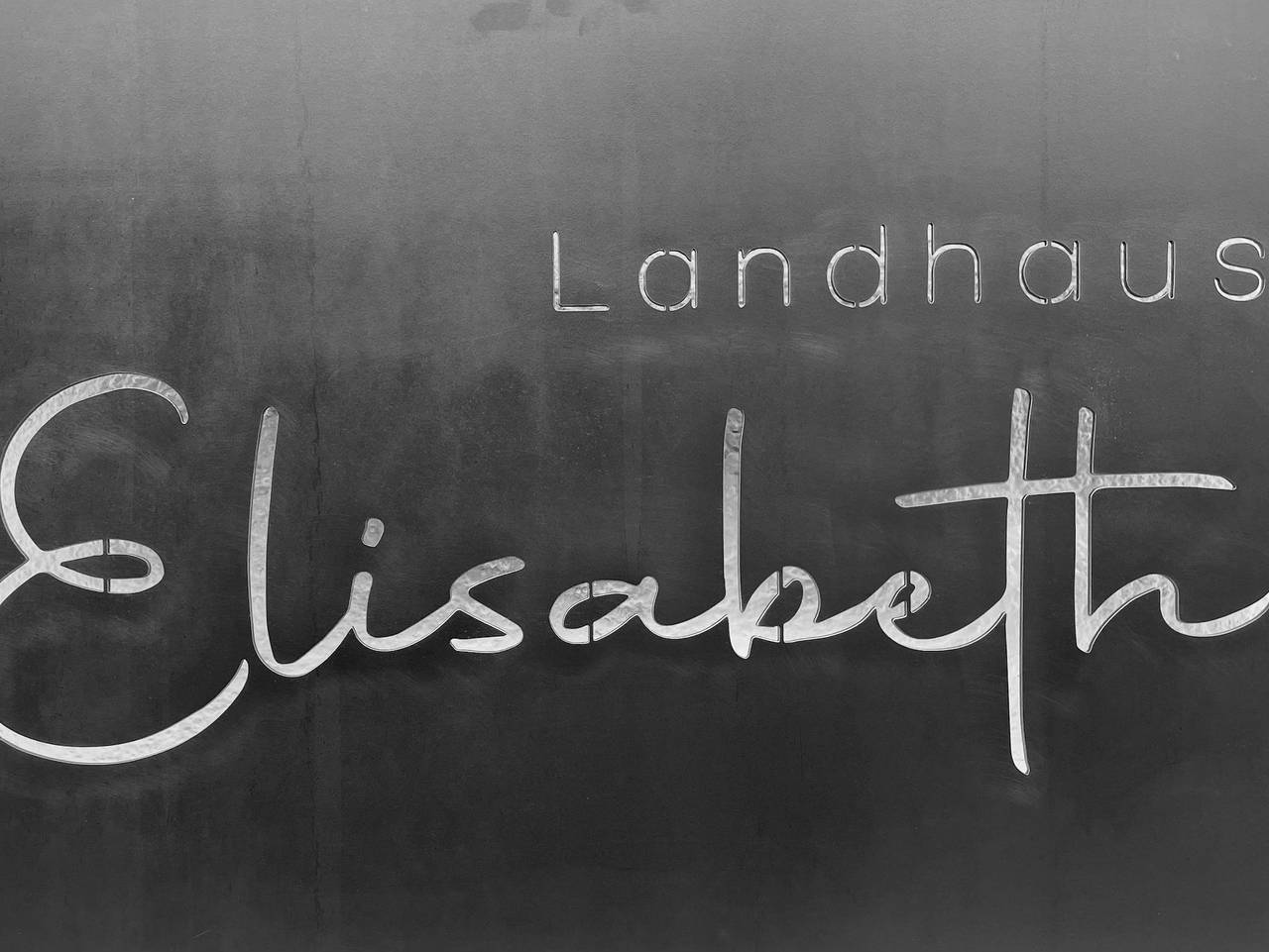 Ganze Ferienwohnung, Elisabeth, Landhaus - "Platzhirsch" Fewo/Wohn-Schlafraum/Dusche, Wc in Krün, Bayerische Alpen