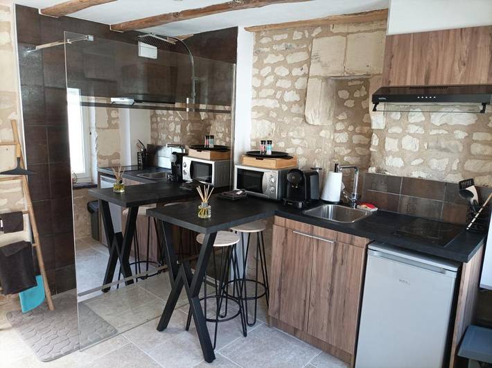 Location de vacances pour 2 personnes, avec terrasse à Civray-sur-Esves - 4