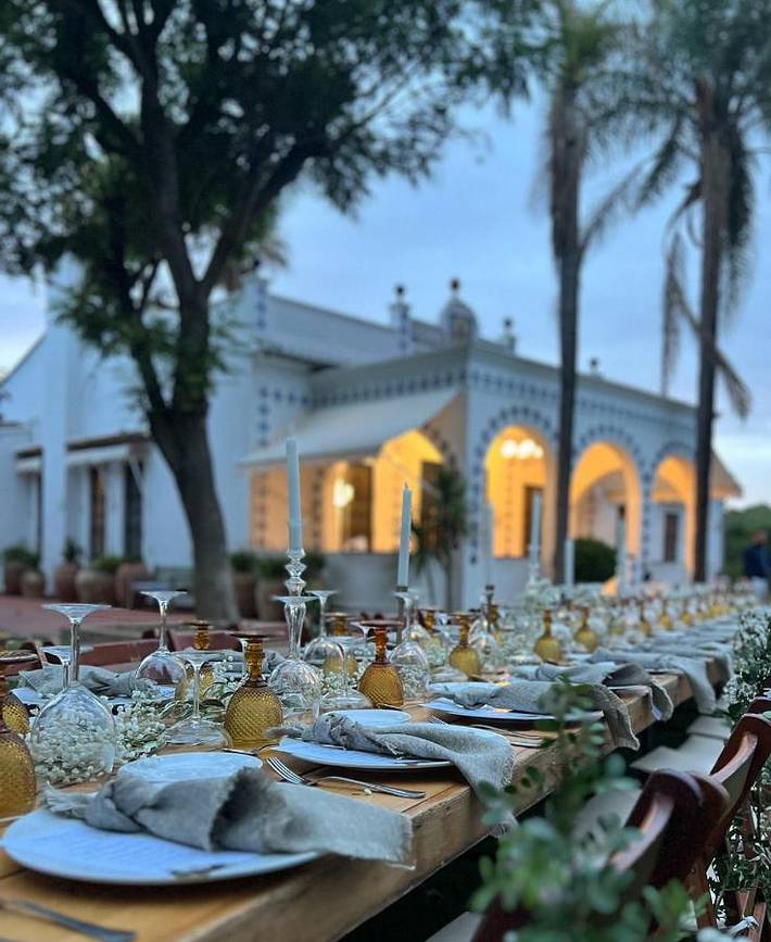 Location de vacances pour 14 personnes, avec jardin ainsi que jacuzzi et piscine à Manises - 2