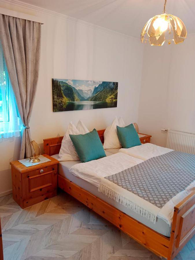 Ferienwohnung für 5 Personen, mit Garten und Ausblick