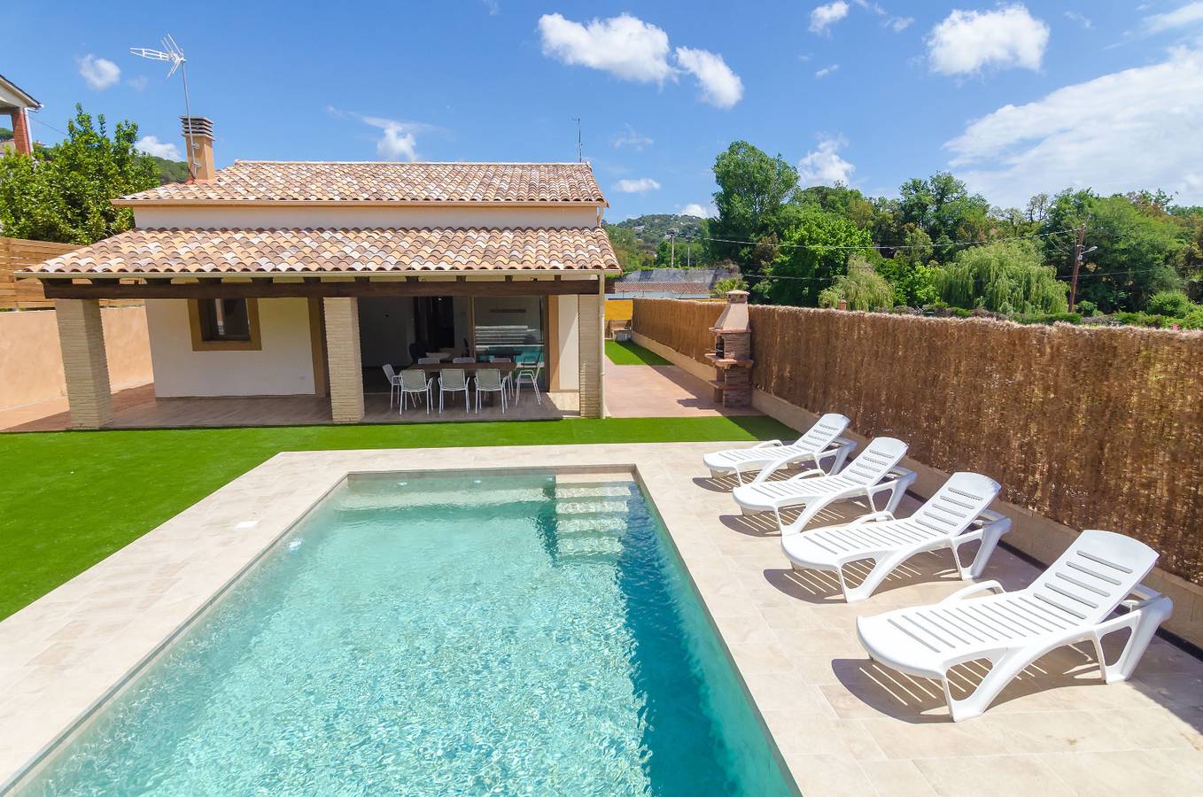Chalet para 8 personas con terraza in Aiguaviva Parc, Vidreras
