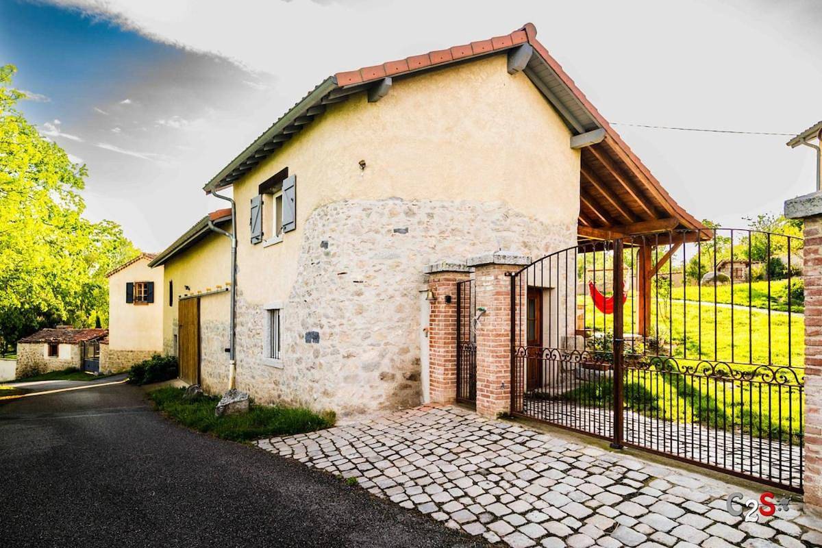Two-Bedroom House in Cezay, Montbrison