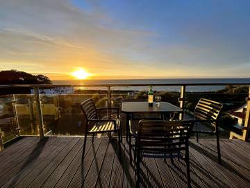 Ferienwohnung für 3 Personen, mit Ausblick und Terrasse sowie Seeblick in Nienhagen