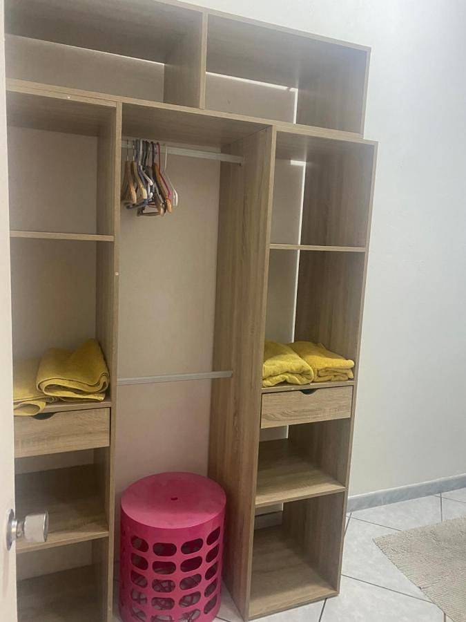 Chambre d’hôte pour 2 personnes, avec vue et piscine ainsi que terrasse et jardin dans Faa'a - 3