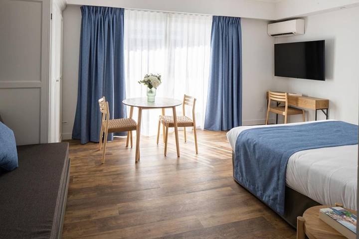 Location de vacances pour 16 personnes, avec piscine ainsi que jardin et vue, animaux acceptés à Beaulieu-sur-Mer - 3