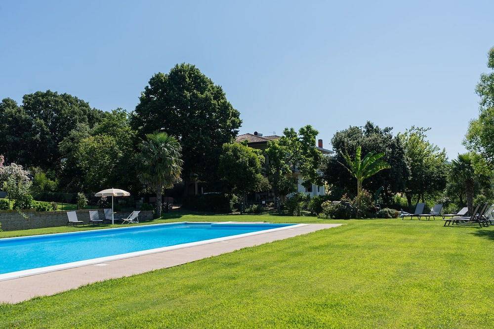 Hermoso apartamento en villa para 6 personas con piscina, Wifi, Tv, terraza y aparcamiento in Val di Lago, Lago de Bolsena