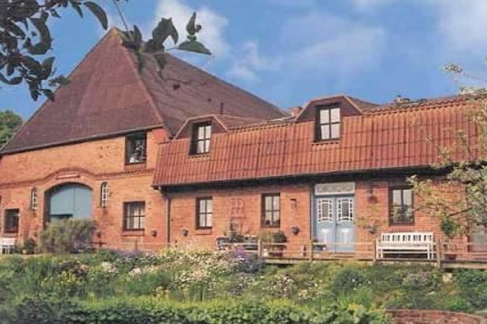 Ganze Wohnung, Nr 5 Ferienwohnung, Maisonette, 2 Schlafzimmer - Clasen, Gästehaus in Berkenthin, Kreis Herzogtum Lauenburg