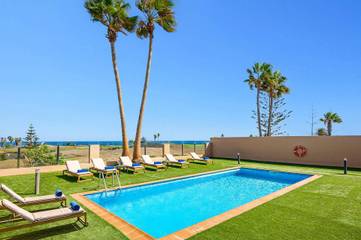 Finca für 7 Personen in Las Salinas, Antigua, Bild 1