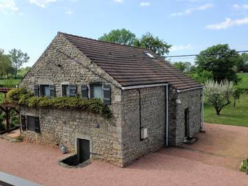 Gîte pour 4 personnes, avec jardin à Vendenesse-lès-Charolles