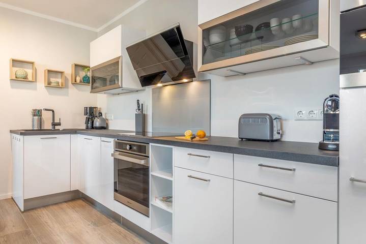 Ganze Wohnung, Villa Duene 4 - Strandfein in Binz in Ostseebad Binz, Binz