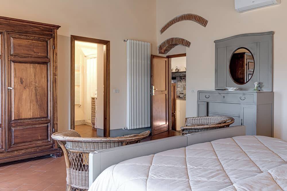 Piscina Privata -Agriturismo Fattoria La Pieve-Villa Vigna , a 8 Km da Pisa in Calci, Pisa e dintorni