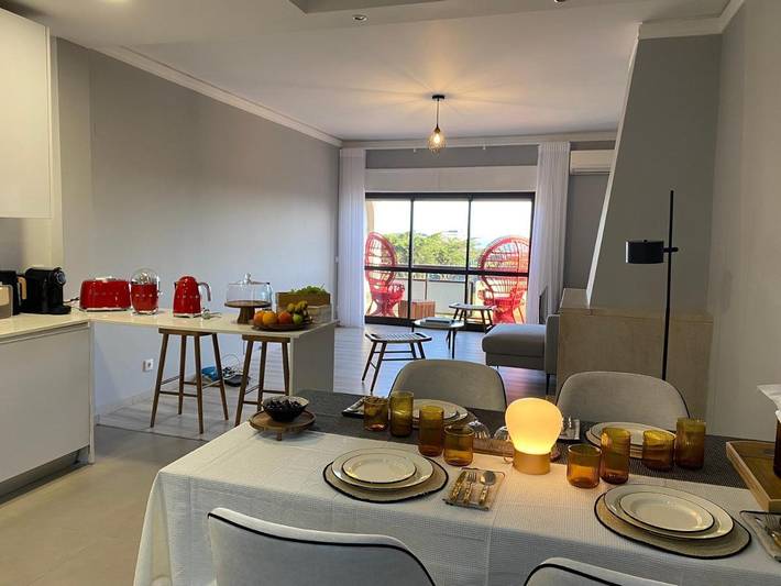 Gîte pour 6 personnes, avec piscine ainsi que vue et terrasse à Estoril - 3