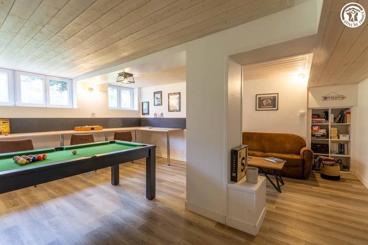 Gîte pour 12 personnes, avec terrasse à Le Bourget-du-Lac - 4