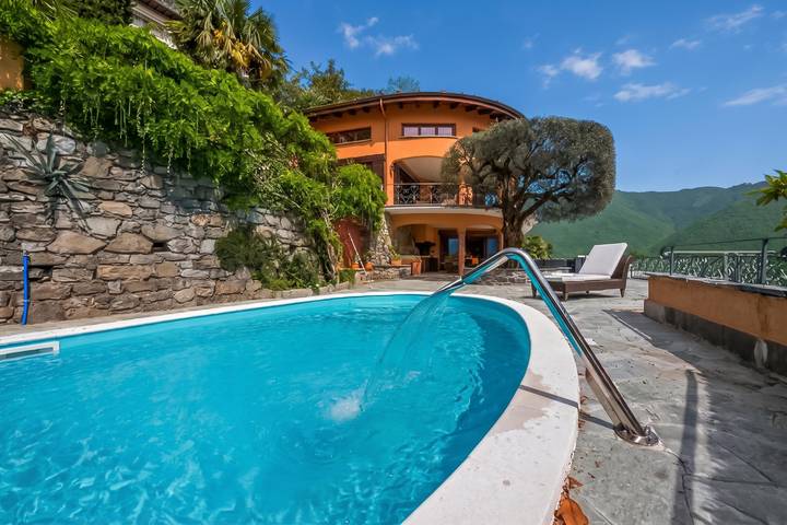 Villa Isola Verde (Main Villa) in Cressogno, Valsolda