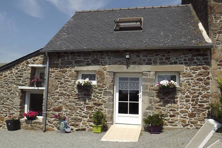 Gîte pour 3 personnes, avec Terrasse et Jardin à Pluduno