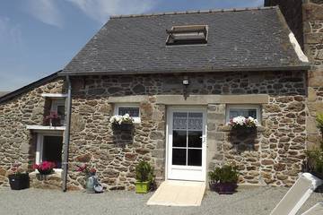Gîte pour 3 personnes, avec terrasse et jardin à Pluduno