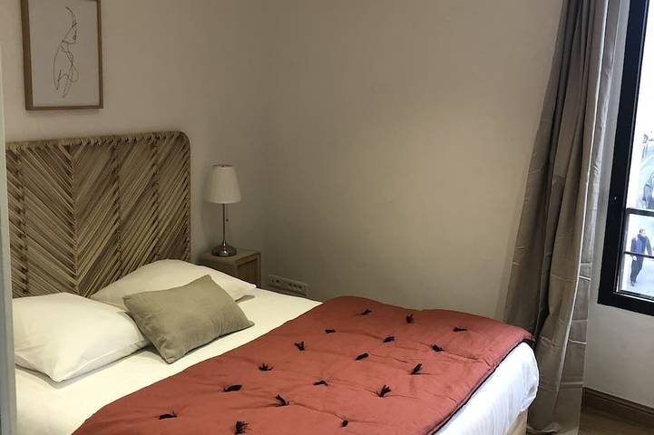 Location de vacances pour 4 personnes, avec terrasse dans Arenes D Arles - 2