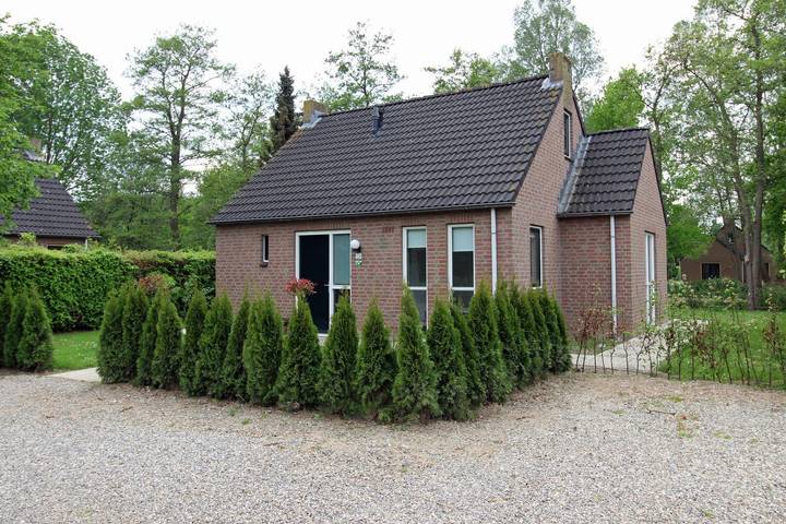 Vakantiepark voor 6 personen, met terras en tuin de Betuwe