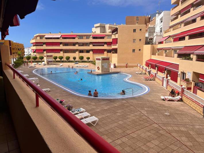 Ferienwohnung für 4 Personen, mit Balkon und Terrasse sowie Garten und Kinderpool in Puerto de Santiago