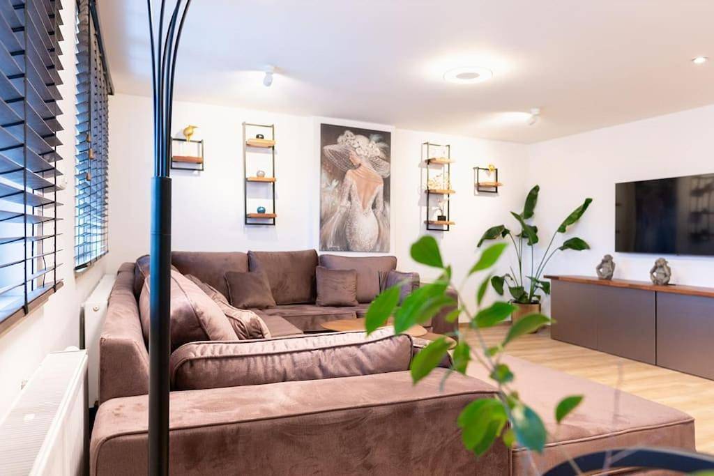 Appartement entier, Stijlvol appartement met jacuzzi & sauna in Herck-la-Ville, Région de Hasselt